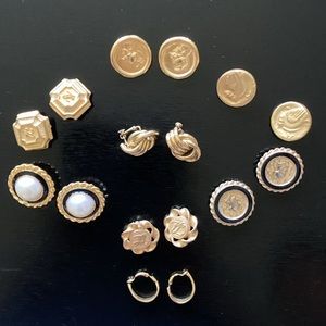 Set of 8 vintage statement clip on earrings